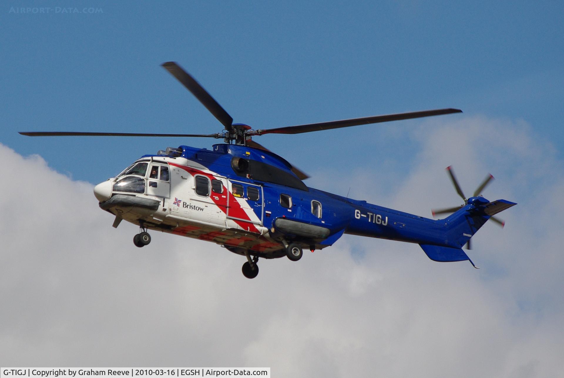 G-TIGJ, 1982 Aerospatiale AS-332L Super Puma C/N 2042, On approach to Norwich