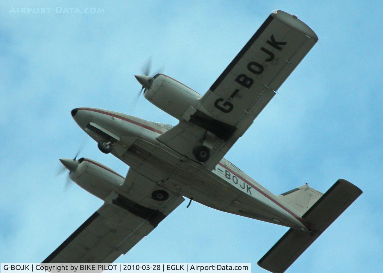 G-BOJK, 1986 Piper PA-34-220T Seneca III C/N 34-33020, JULIET KILO ON A GO AROUND