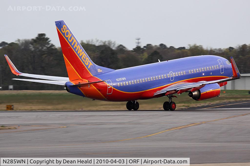 N285WN, 2007 Boeing 737-7H4 C/N 32536, Southwest Airlines N285WN (FLT SWA3685) departing RWY 23 enroute to Baltimore/Washington Int'l (KBWI). This is a continuation of the flight from Las Vegas McCarran Int'l (KLAS).