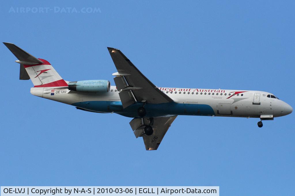 OE-LVJ, 1991 Fokker 100 (F-28-0100) C/N 11359, Landing 09L