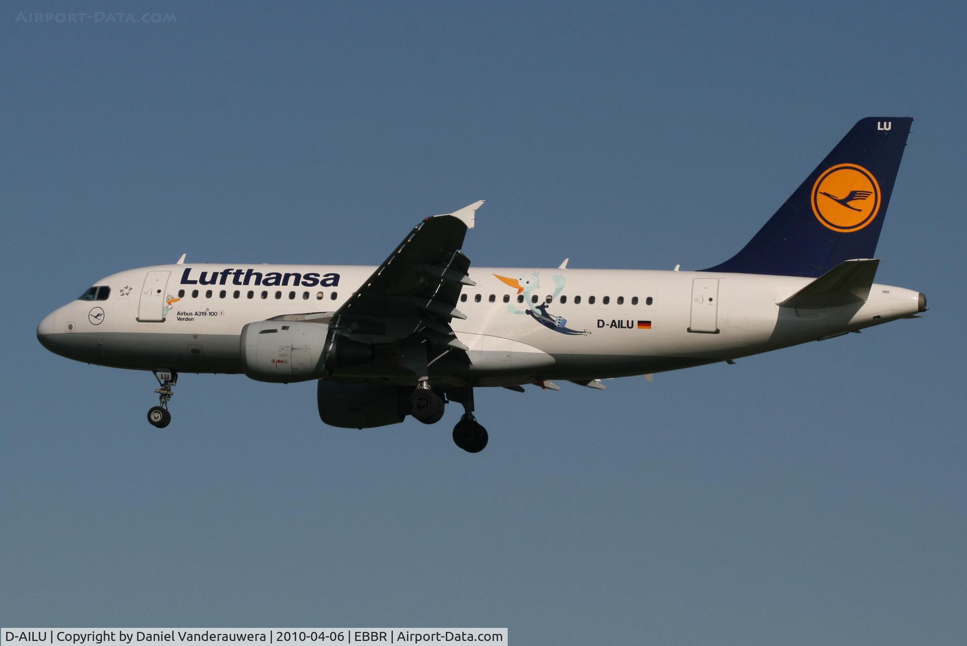 D-AILU, 1997 Airbus A319-114 C/N 744, Arrival of flight LH4572 to RWY 25L
