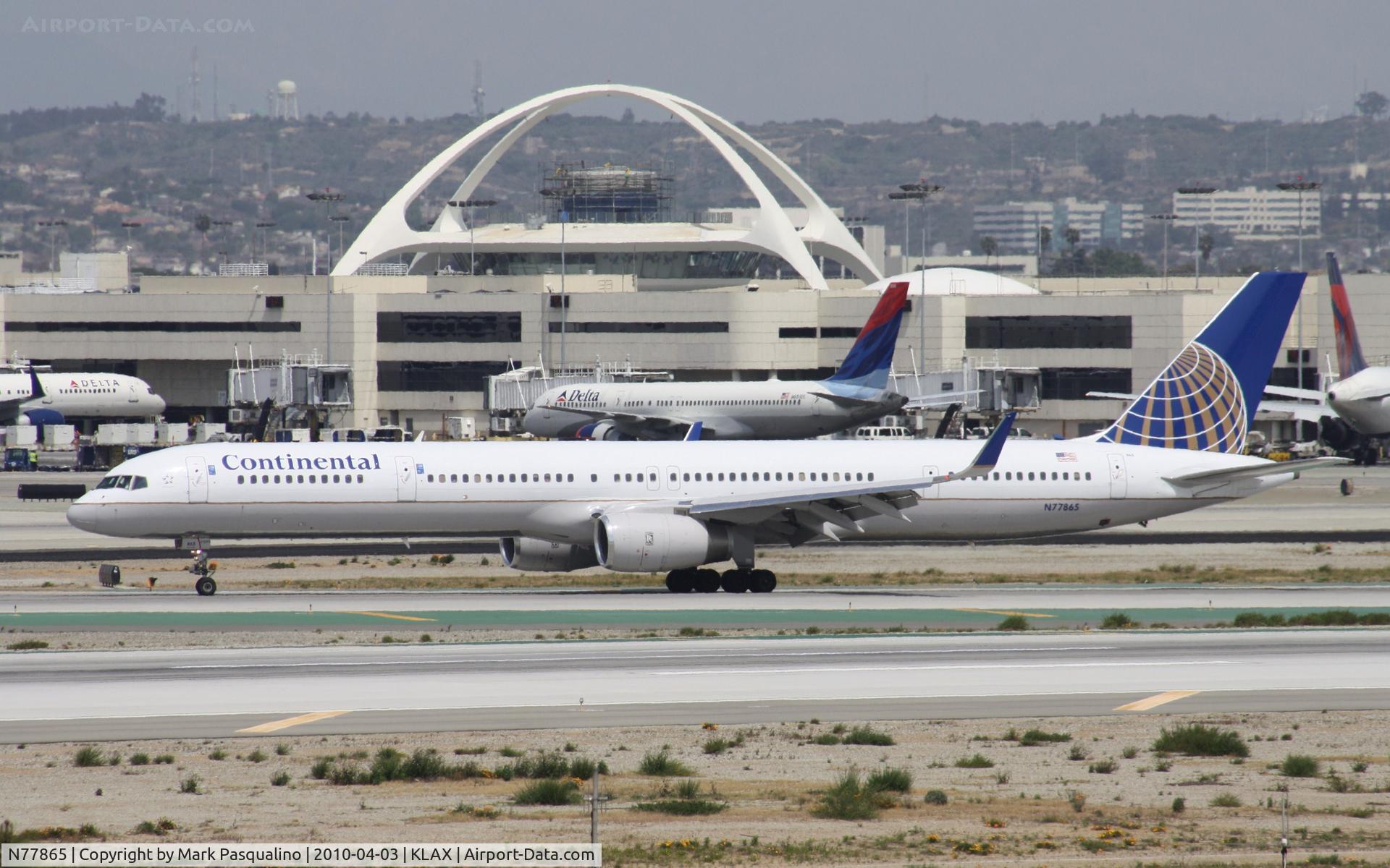 N77865, 2002 Boeing 757-33N C/N 32589, Boeing 757-300