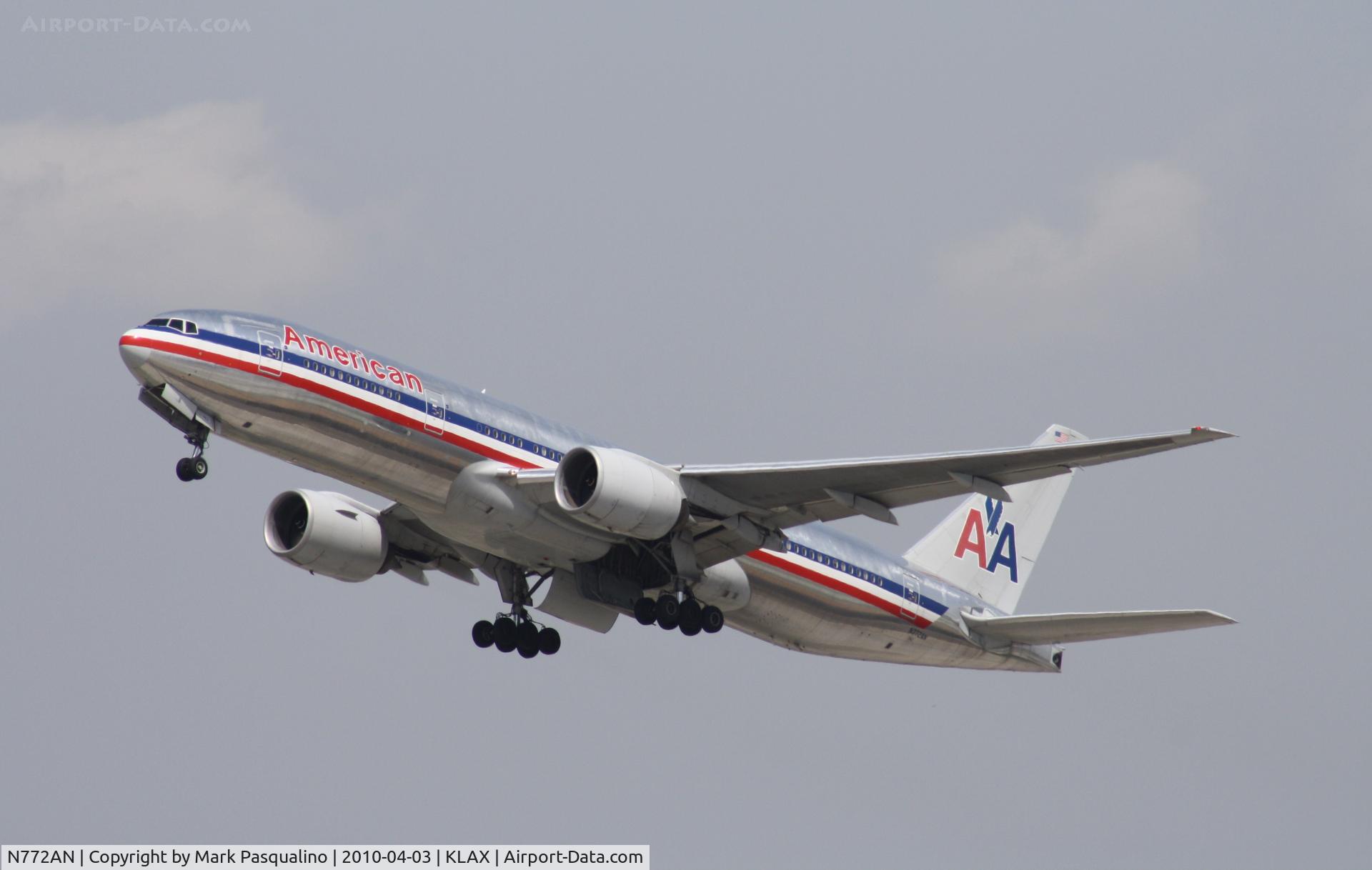 N772AN, 1999 Boeing 777-223 C/N 29580, Boeing 777-200