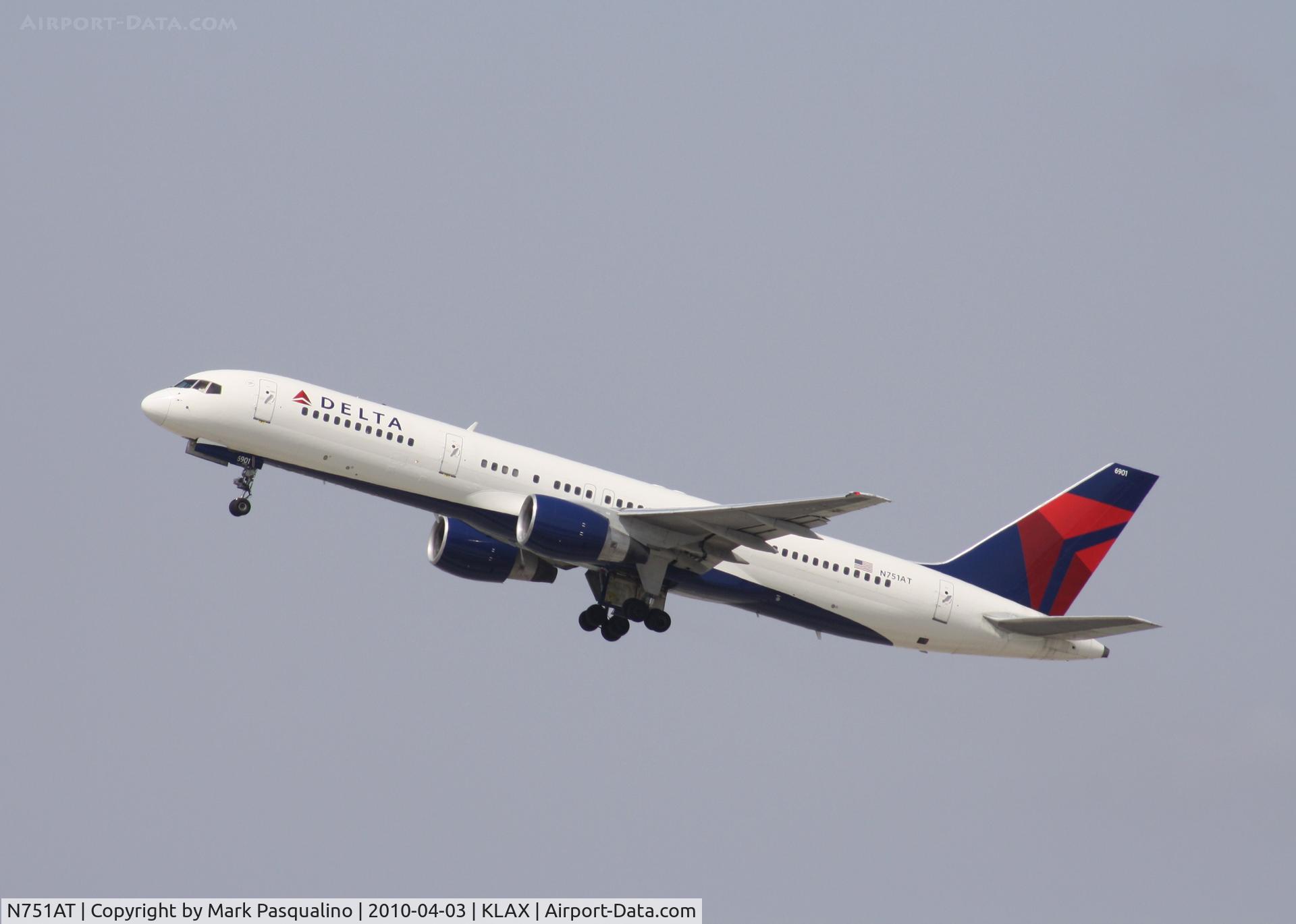 N751AT, 1984 Boeing 757-212 C/N 23125, Boeing 757-200