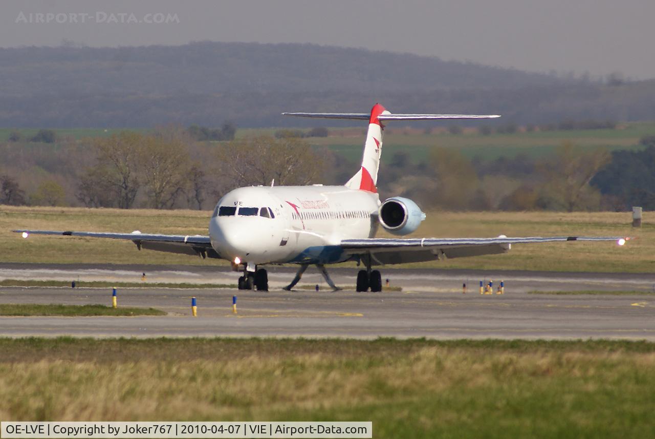 OE-LVE, 1994 Fokker 100 (F-28-0100) C/N 11499, Austrian arrows Fokker F-100