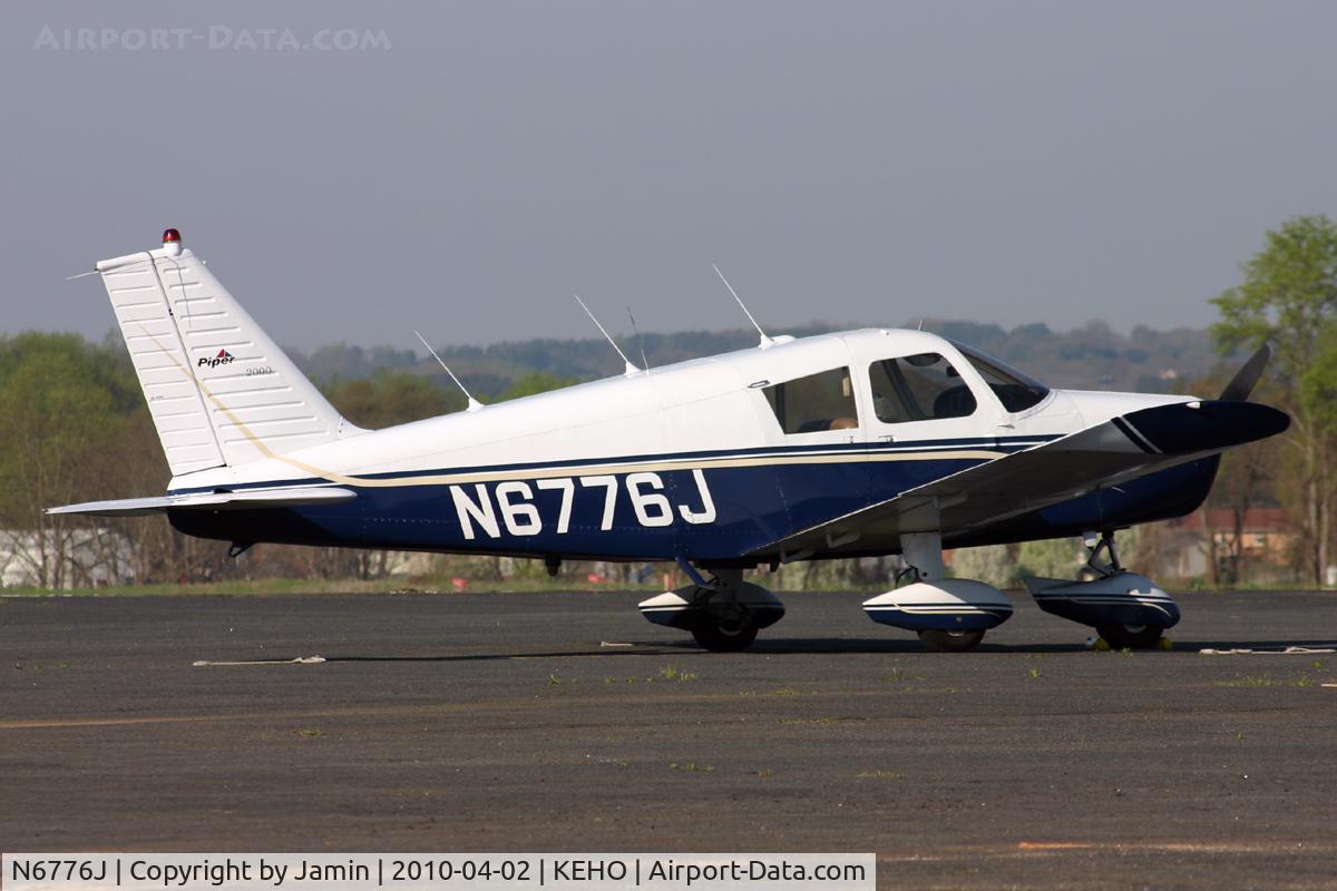 N6776J, 1968 Piper PA-28-140 C/N 28-24501, On the ramp at Shelby.