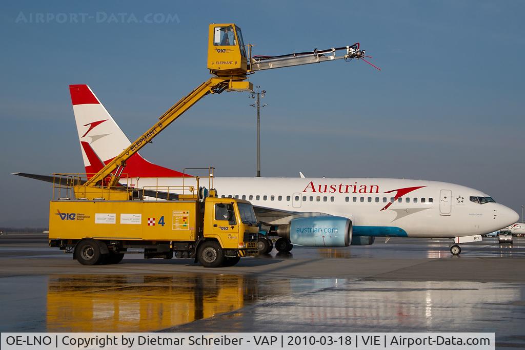 OE-LNO, 2001 Boeing 737-7Z9 C/N 30419, Austrian Airlines Boeing 737-700