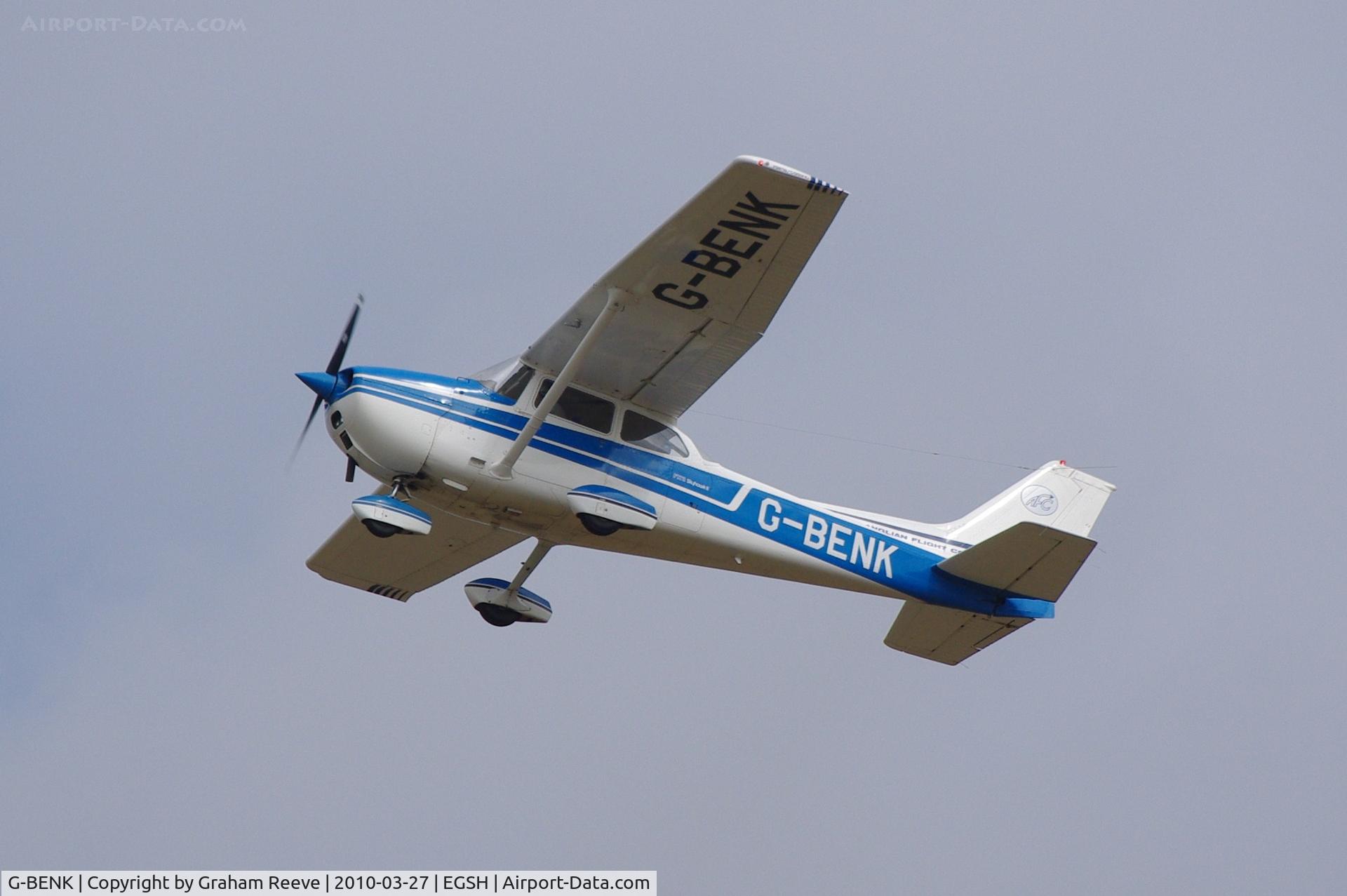 G-BENK, 1976 Reims F172M ll Skyhawk C/N 1509, On finals to Norwich.