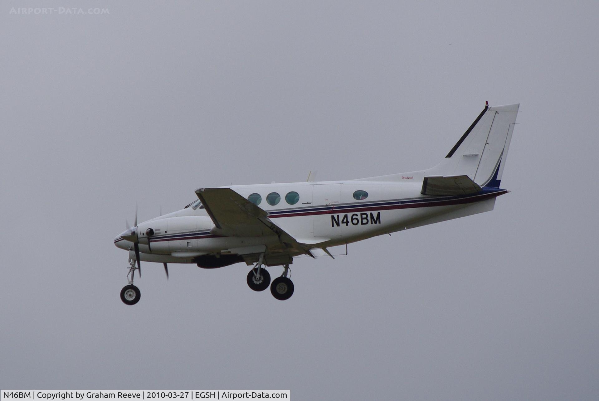 N46BM, 1978 Beech E90 King Air C/N LW-198, On finals to Norwich.