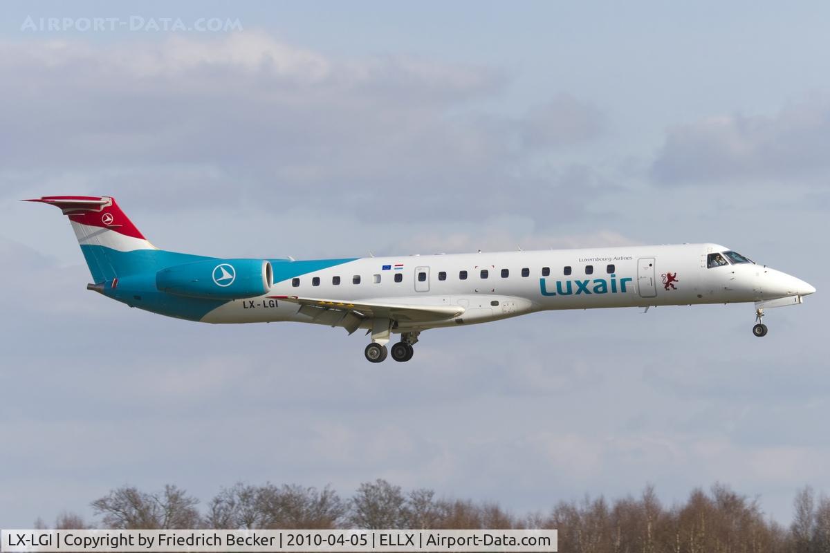 LX-LGI, 2000 Embraer EMB-145LU (ERJ-145LU) C/N 145369, short final RW24