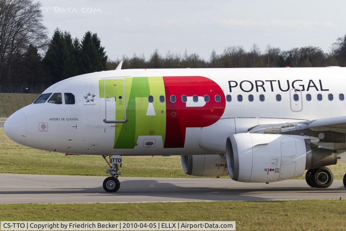 CS-TTO, 1999 Airbus A319-111 C/N 1127, taxying to the active