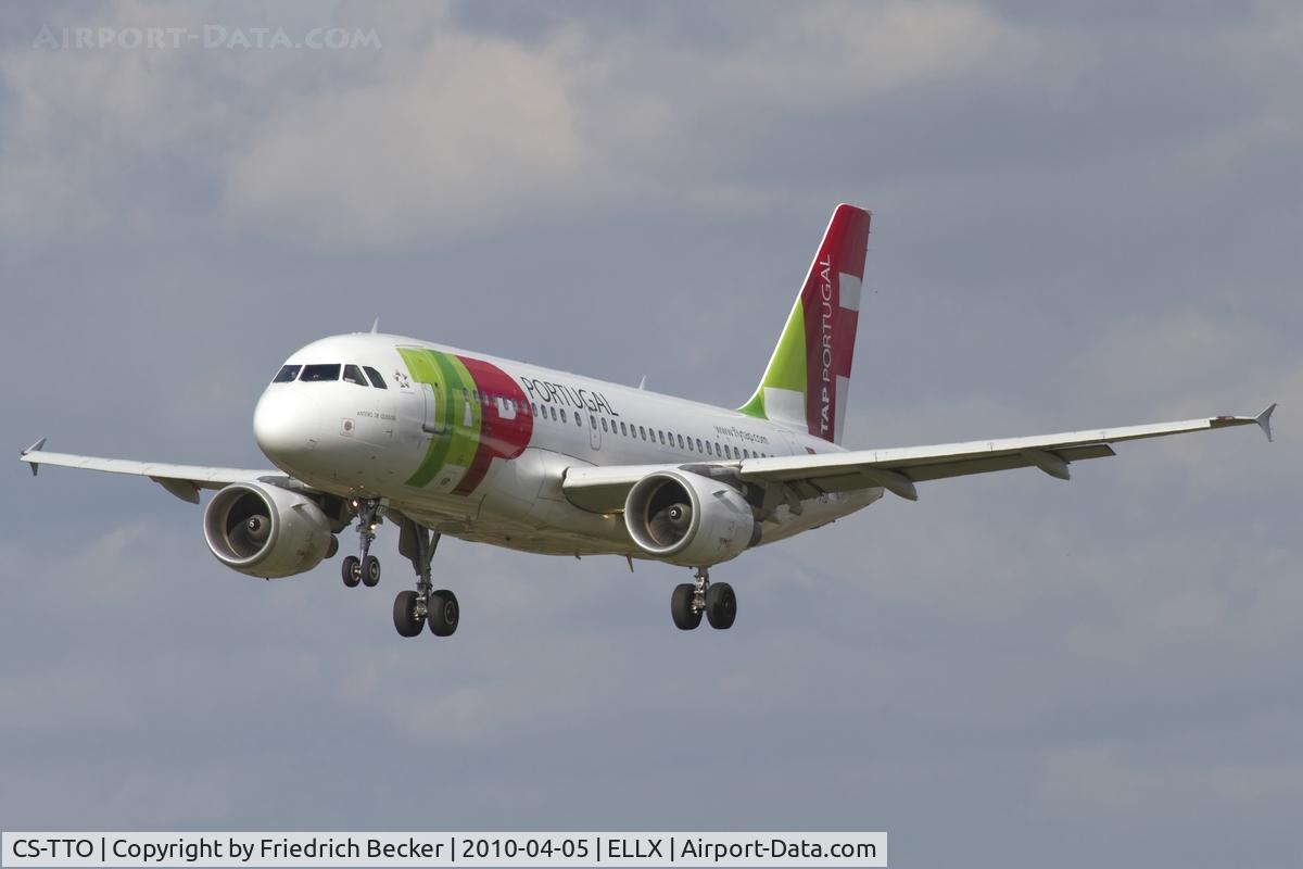 CS-TTO, 1999 Airbus A319-111 C/N 1127, short final RW24