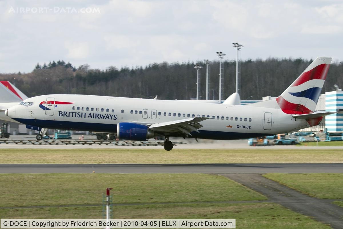G-DOCE, 1991 Boeing 737-436 C/N 25350, about to touchdown