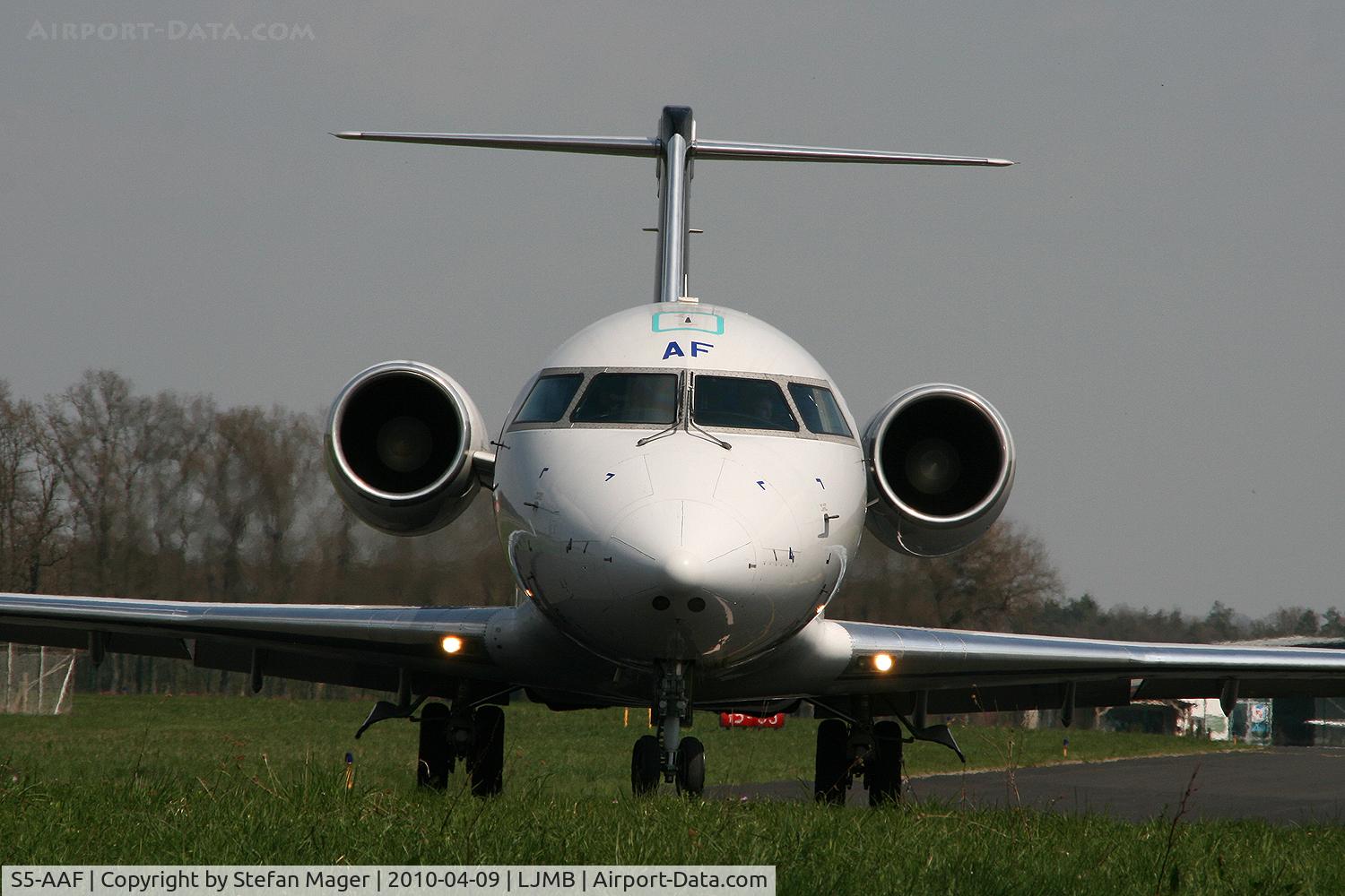 S5-AAF, 1998 Canadair CRJ-200LR (CL-600-2B19) C/N 7272, Adria Airways