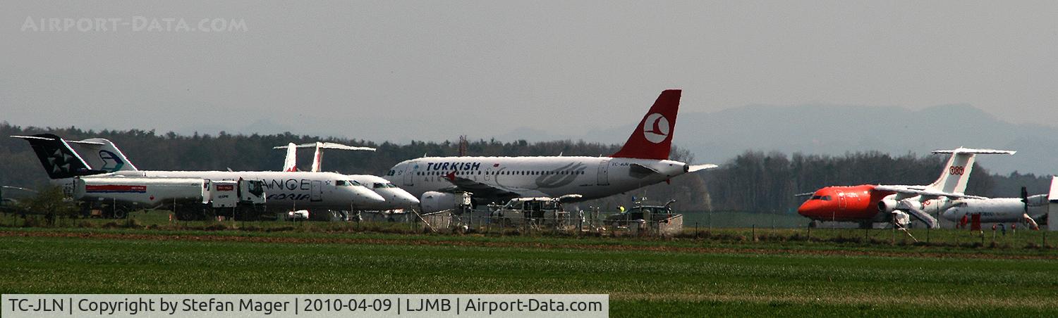 TC-JLN, 2006 Airbus A319-132 C/N 2739, Scene at Maribor (diversions from Ljubljana)