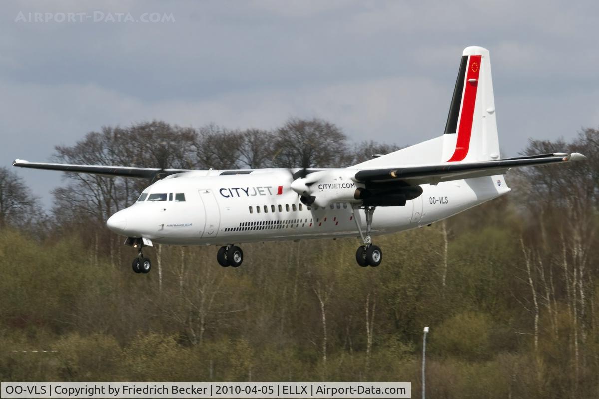 OO-VLS, 1987 Fokker 50 C/N 20109, short final RW24