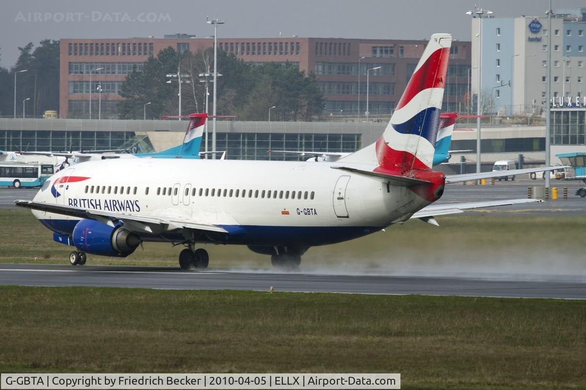 G-GBTA, 1993 Boeing 737-436 C/N 25859, departing via RW24