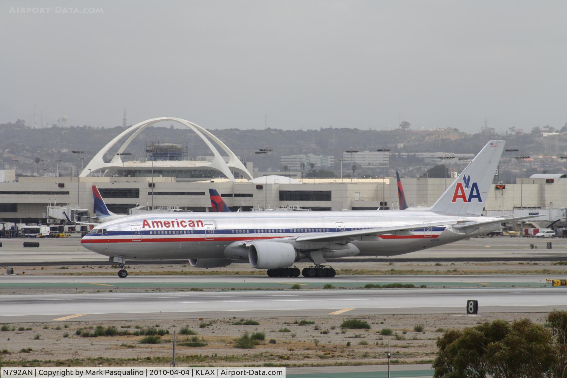 N792AN, 2000 Boeing 777-223 C/N 30253, Boeing 777-200