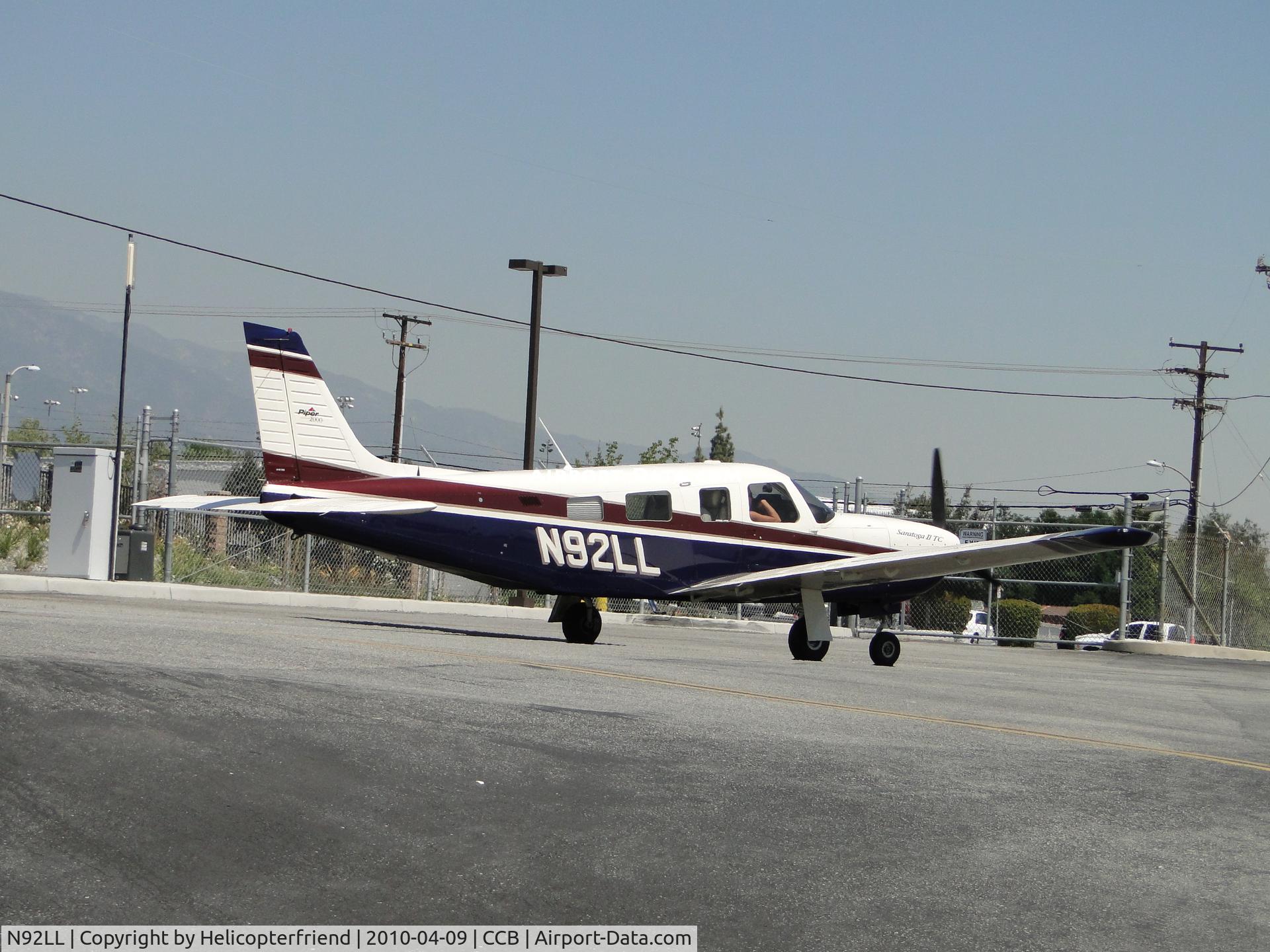 N92LL, 2000 Piper PA-32R-301T Turbo Saratoga C/N 3257191, Preflight prior to take off