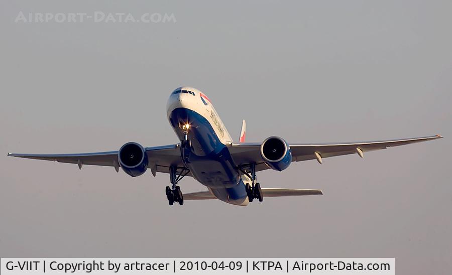 G-VIIT, 1999 Boeing 777-236 C/N 29962, Up and away