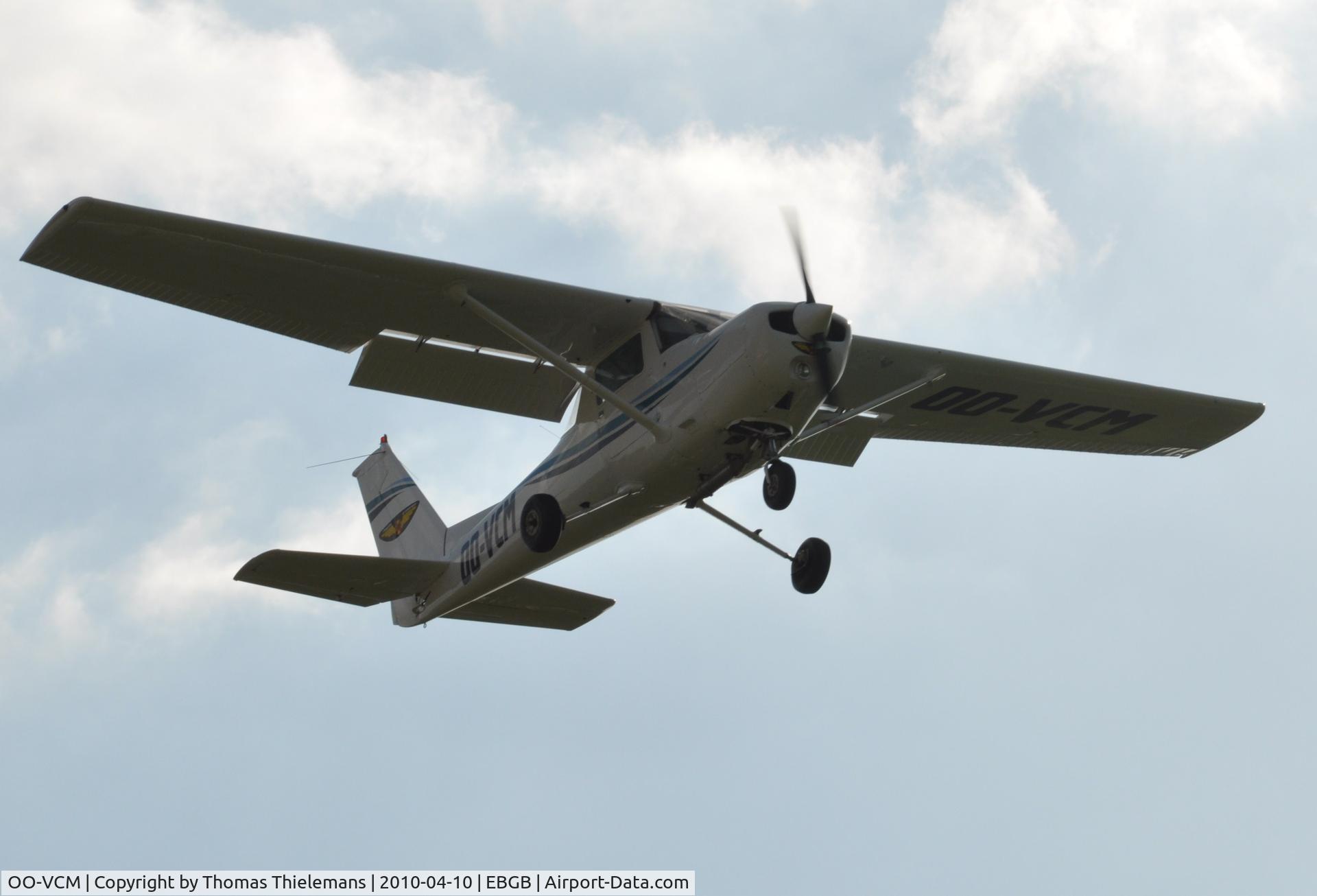 OO-VCM, Cessna 152 C/N 81215, /