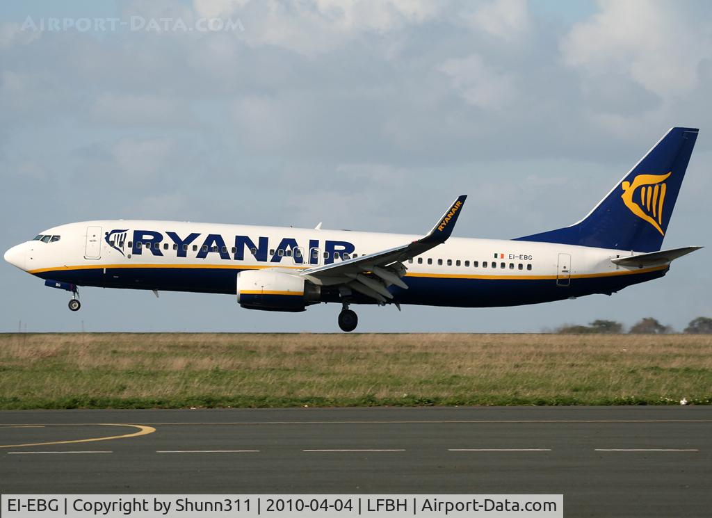 EI-EBG, 2009 Boeing 737-8AS C/N 37525, Landing rwy 27