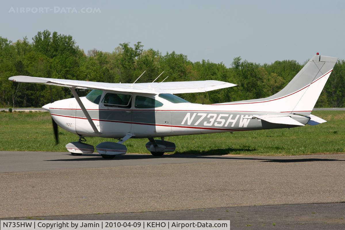 N735HW, 1977 Cessna 182Q Skylane C/N 18265446, Waiting for the pumps to become available.