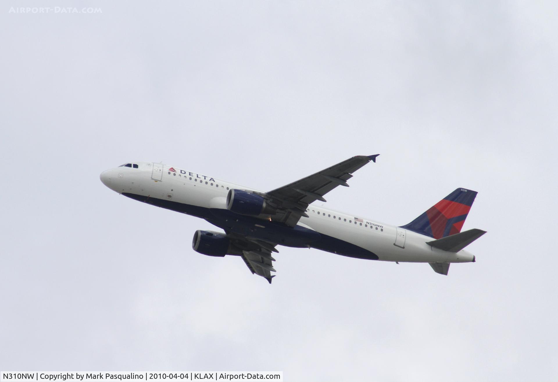 N310NW, 1990 Airbus A320-211 C/N 121, Airbus A320