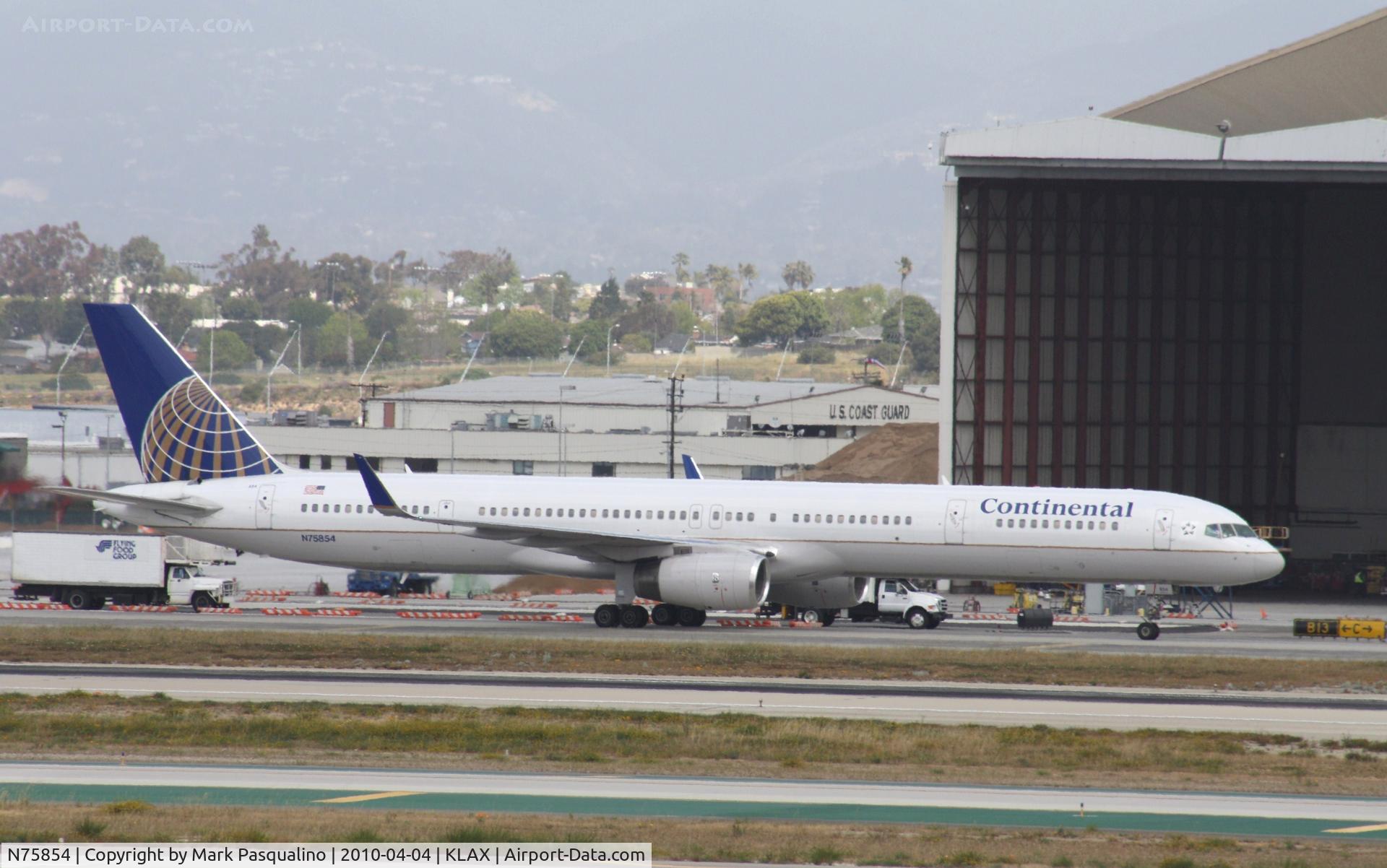 N75854, 2002 Boeing 757-324 C/N 32813, Boeing 757-300