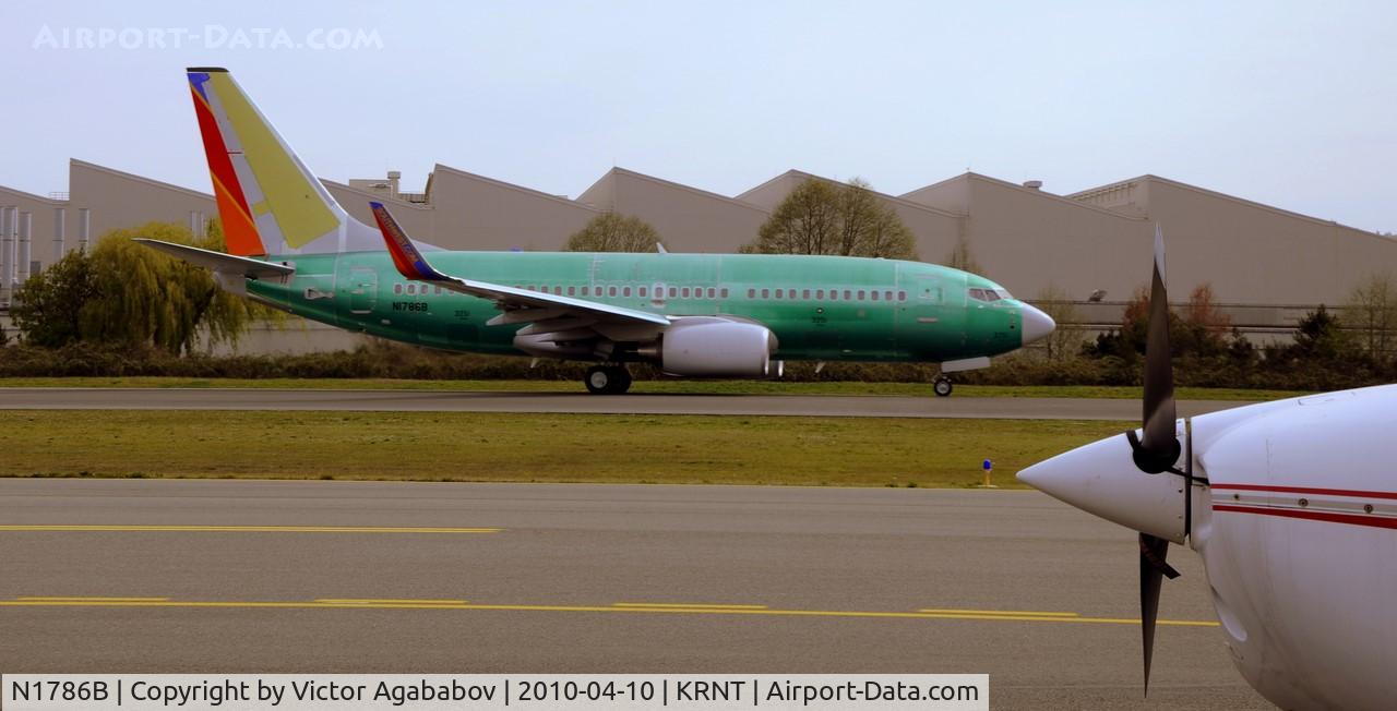 N1786B, Boeing 737 C/N Not found N1786B, New test boeing 737-700 for South West