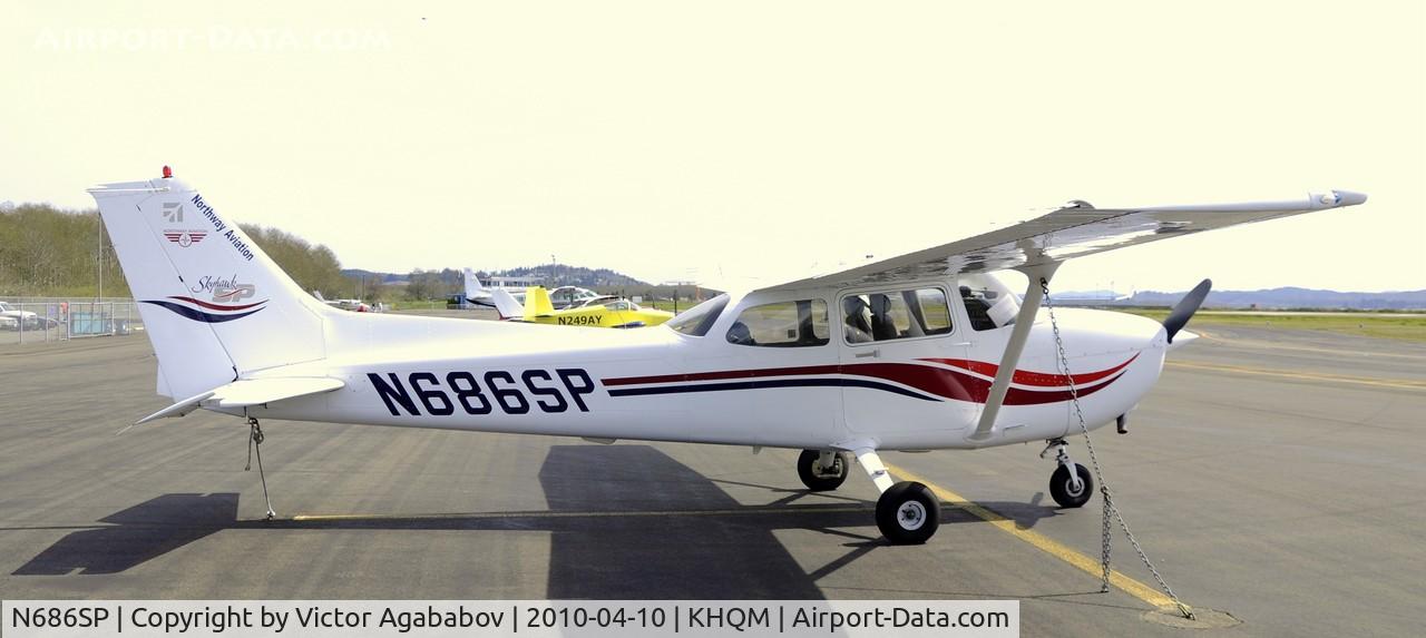 N686SP, 1999 Cessna 172S C/N 172S8097, At Hoquim