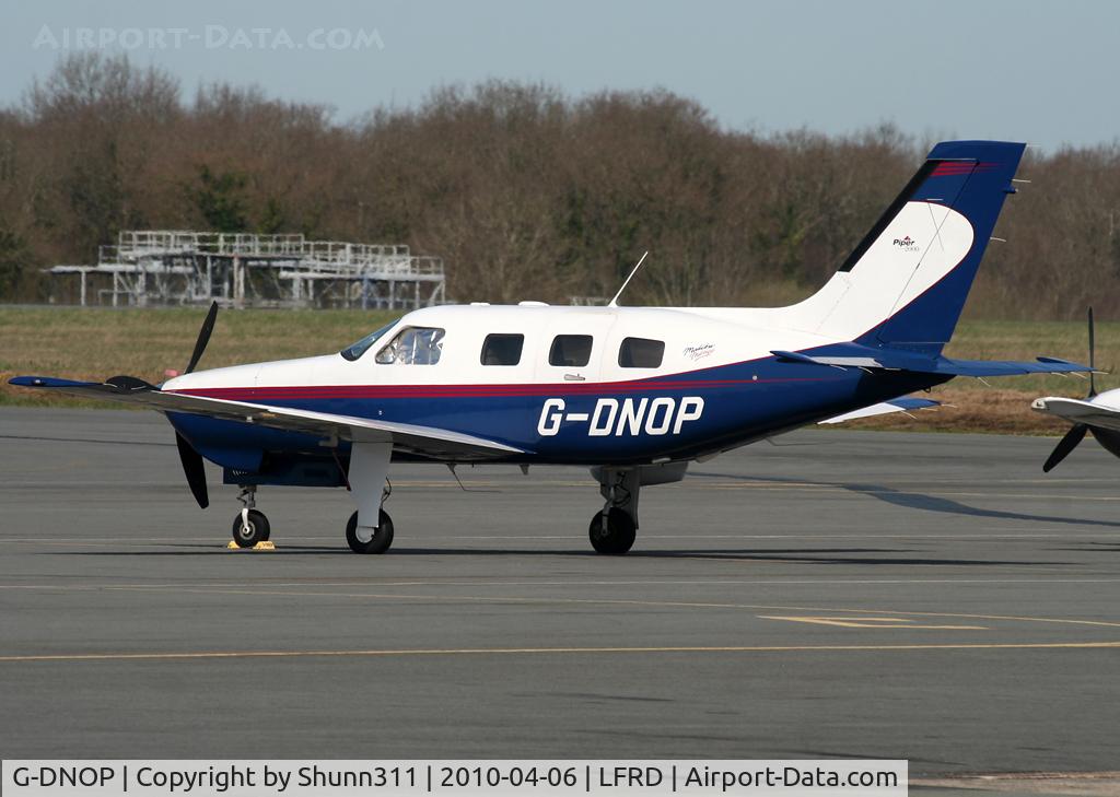 G-DNOP, 2000 Piper PA-46-350P Malibu Mirage C/N 4636303, Parked at the airport...