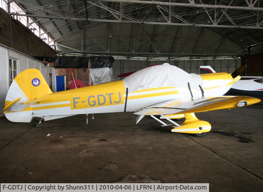F-GDTJ, Mudry CAP-10B C/N 204, Inside Airclub's hangar...
