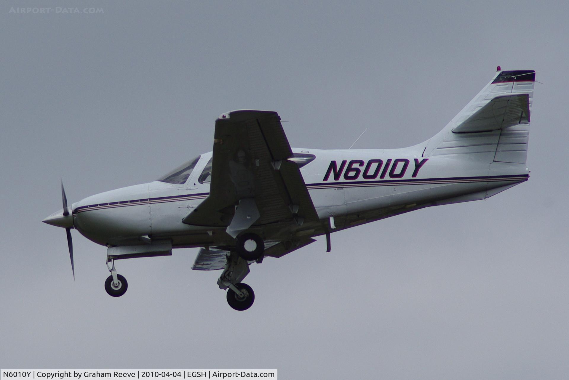 N6010Y, 1993 Rockwell Commander 114B C/N 14589, On approach to Norwich.
