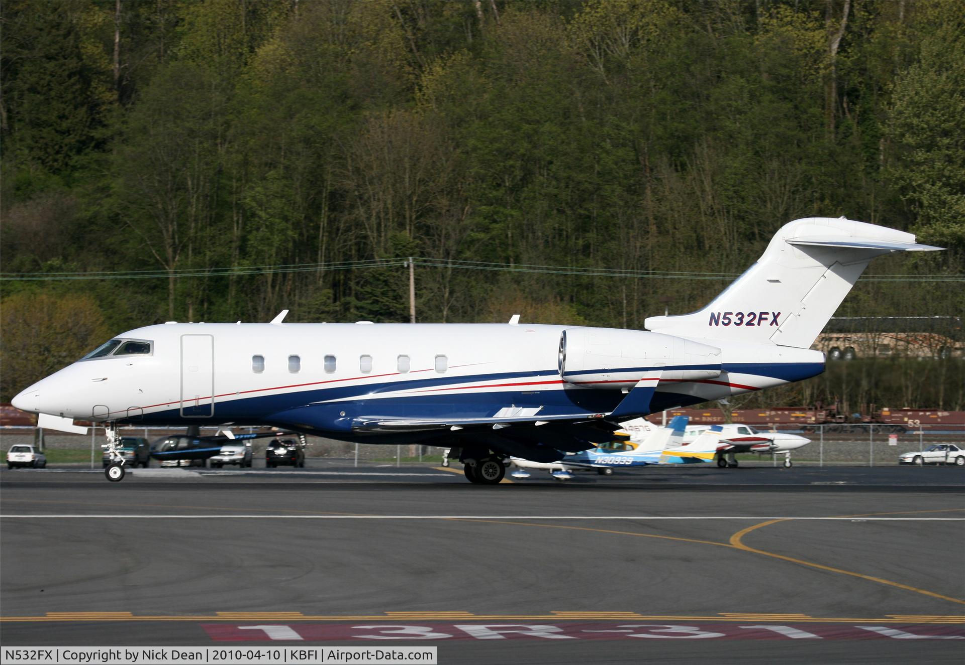 N532FX, 2007 Bombardier Challenger 300 (BD-100-1A10) C/N 20154, KBFI