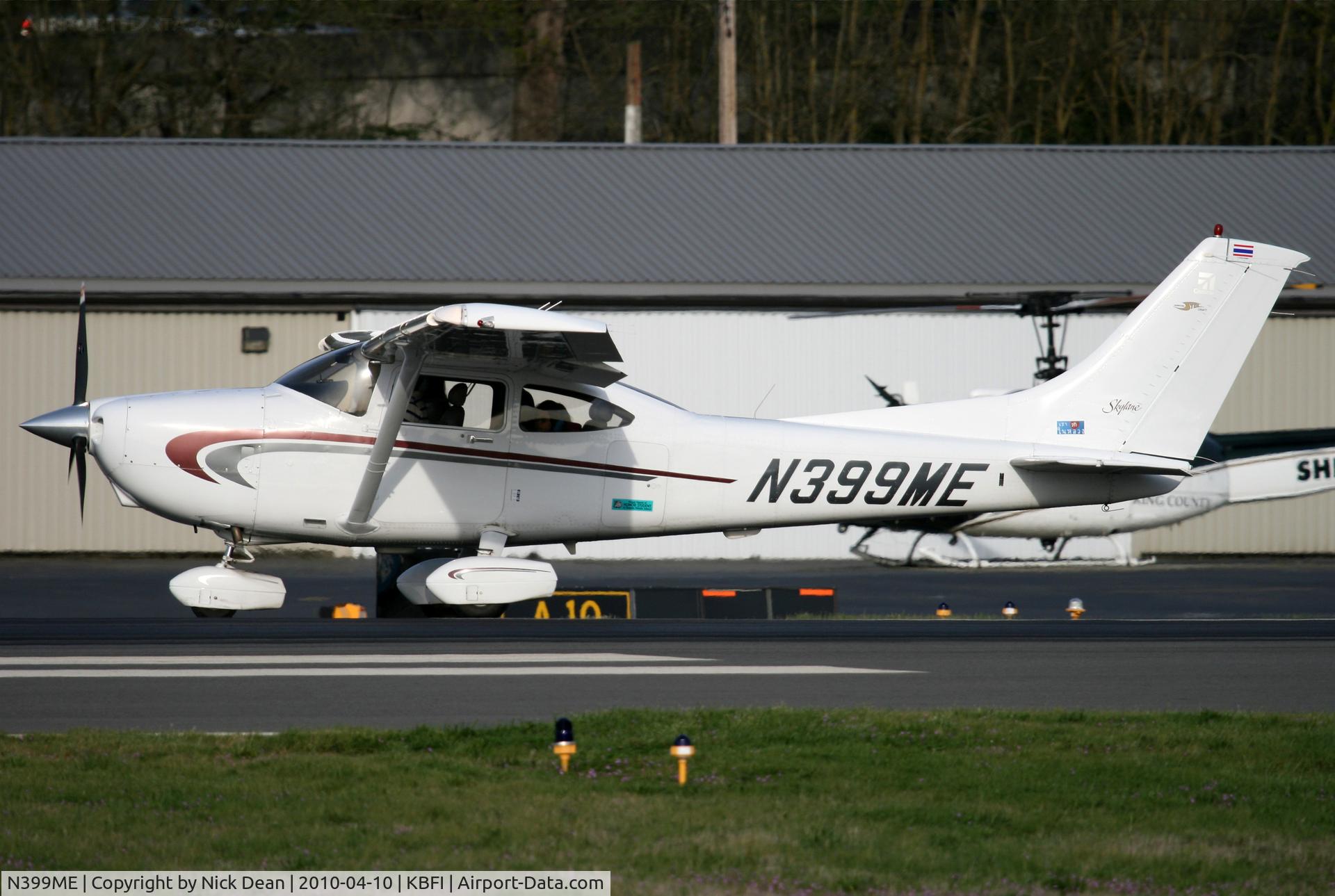 N399ME, 2000 Cessna 182S Skylane C/N 18280878, KBFI