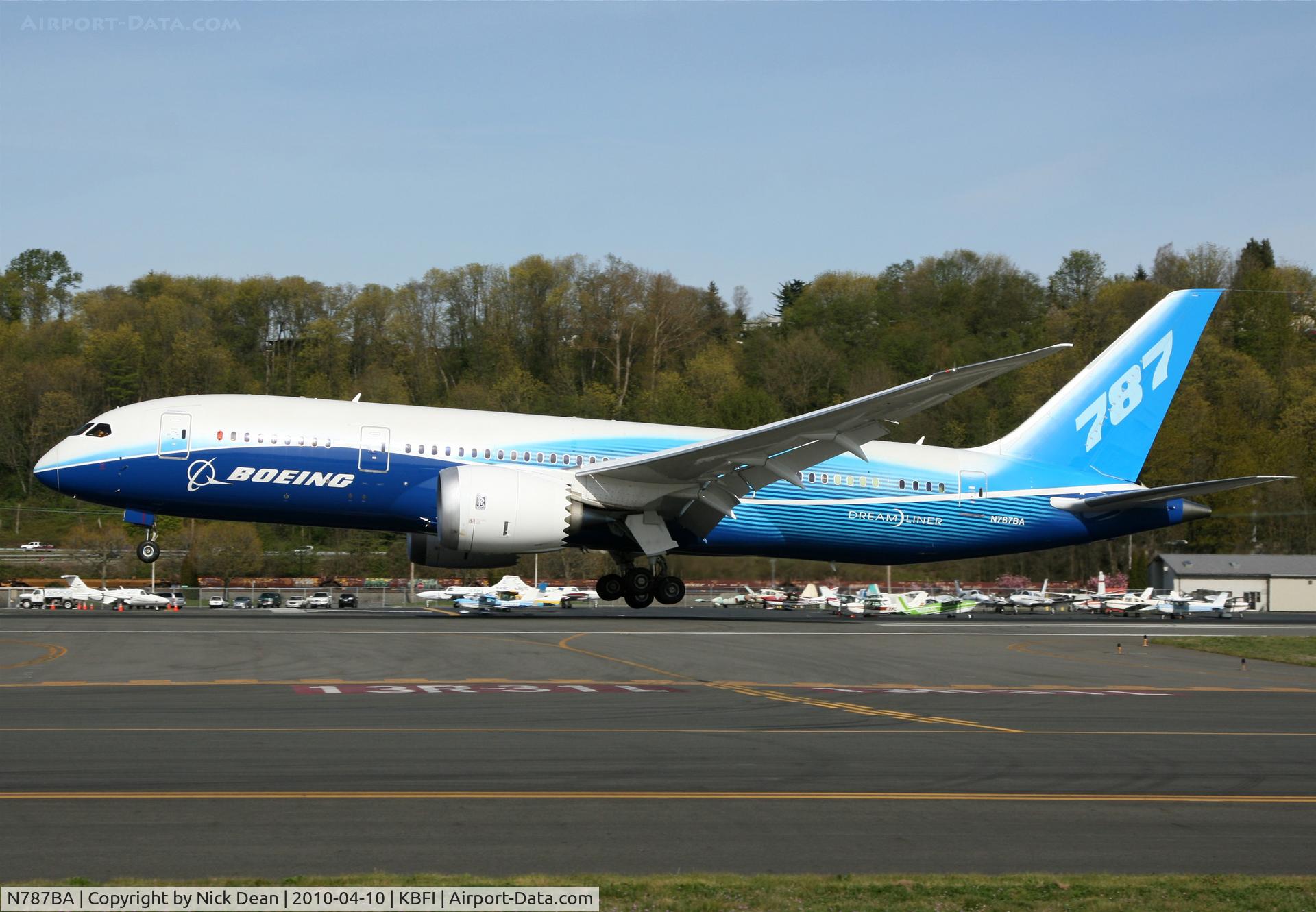 N787BA, 2009 Boeing 787-8 Dreamliner C/N 40690, KBFI