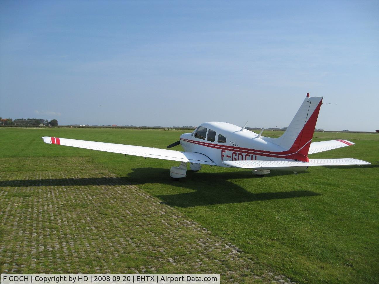 F-GDCH, Piper PA-28-161 Warrior II C/N 287916418, Texel airport