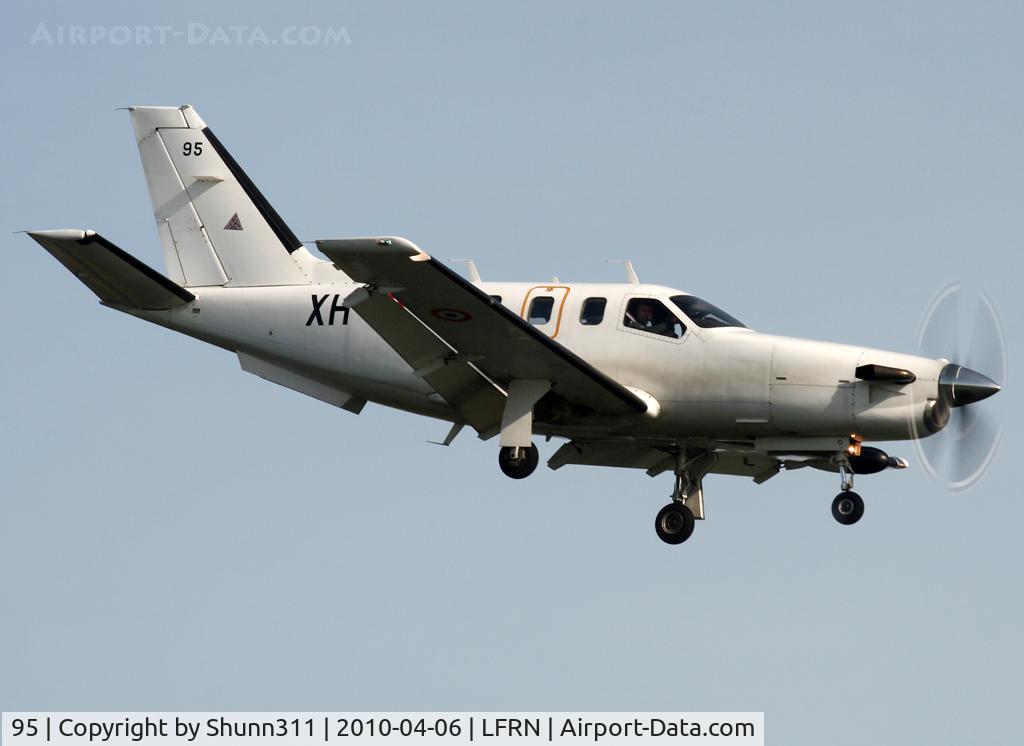95, Socata TBM-700A C/N 95, On landing...