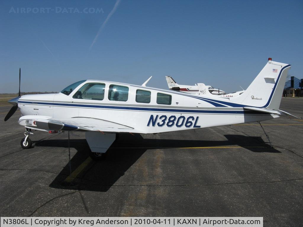 N3806L, 1980 Beech A36 Bonanza 36 C/N E-1793, Beech A36 on the ramp.