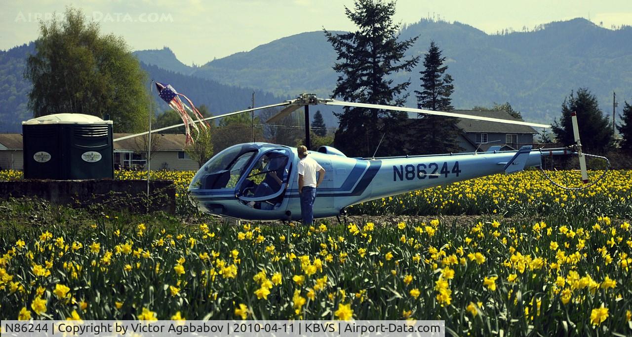 N86244, Enstrom F-28F Falcon C/N 763, Heli tours over the tulips in Washington