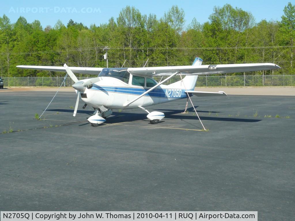 N2705Q, 1967 Cessna 182K Skylane C/N 18257905, At rest