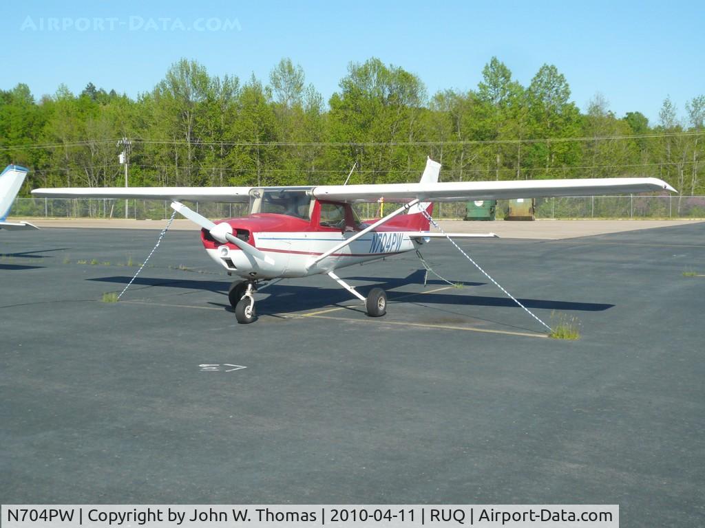 N704PW, 1976 Cessna 150M C/N 15078775, At rest