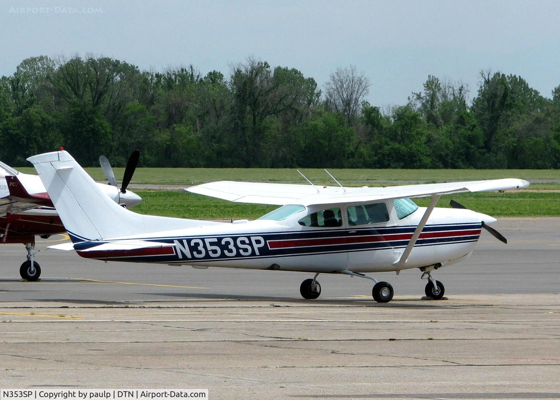 N353SP, 1979 Cessna R182 Skylane RG C/N R18201288, At Downtown Shreveport.