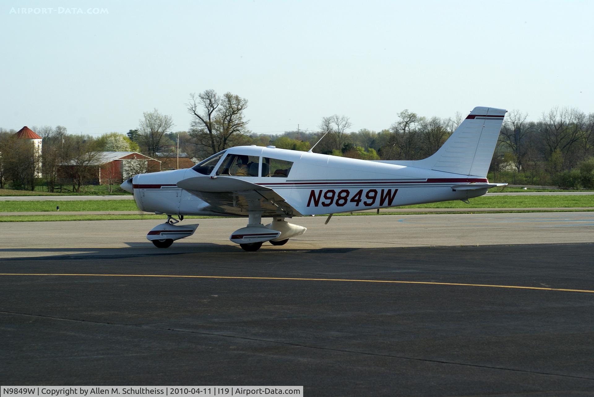 N9849W, 1967 Piper PA-28-140 C/N 28-23361, 1967 PA-28-140