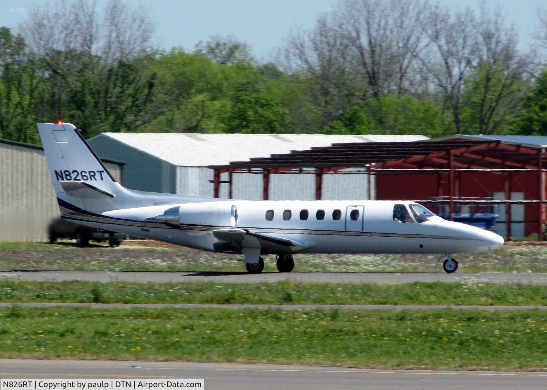N826RT, 1981 Cessna 551 Citation II/SP C/N 551-0056, Rolling for take-off at Shreveport's Downtown Airport.