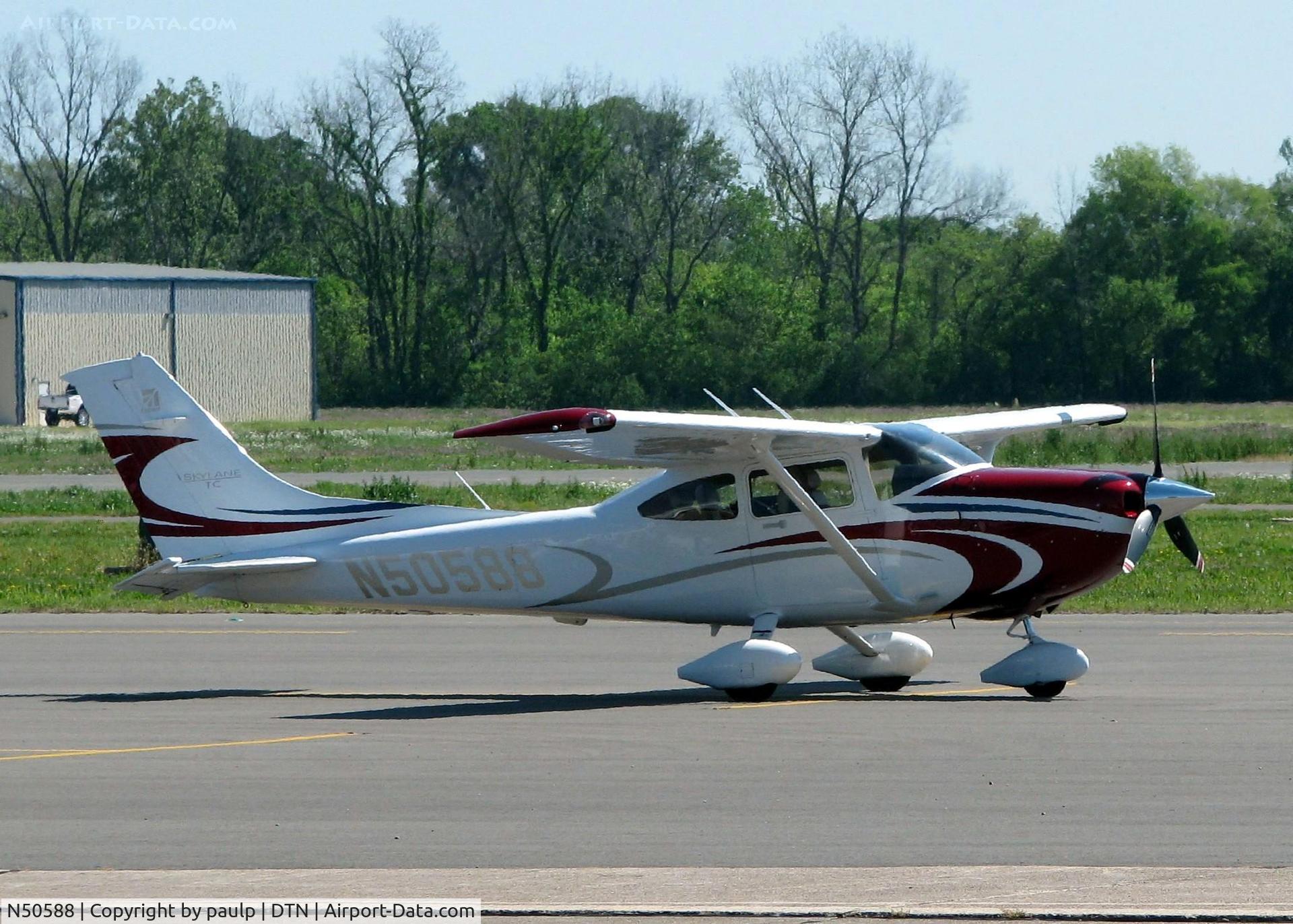N50588, 2009 Cessna T182T Turbo Skylane C/N T18208916, At Downtown Shreveport.