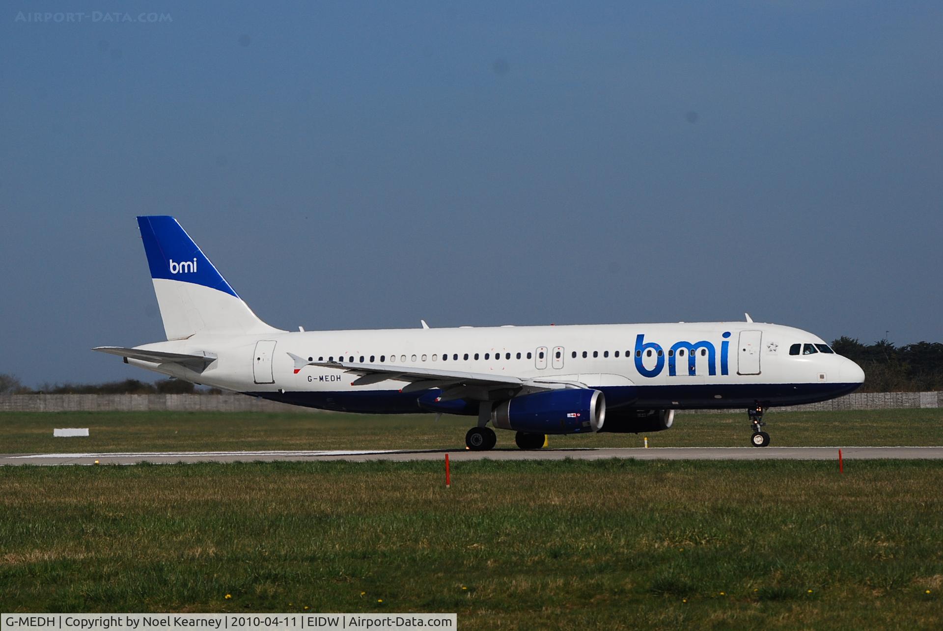 G-MEDH, 2003 Airbus A320-232 C/N 1922, Operating DUB-LHR flight
