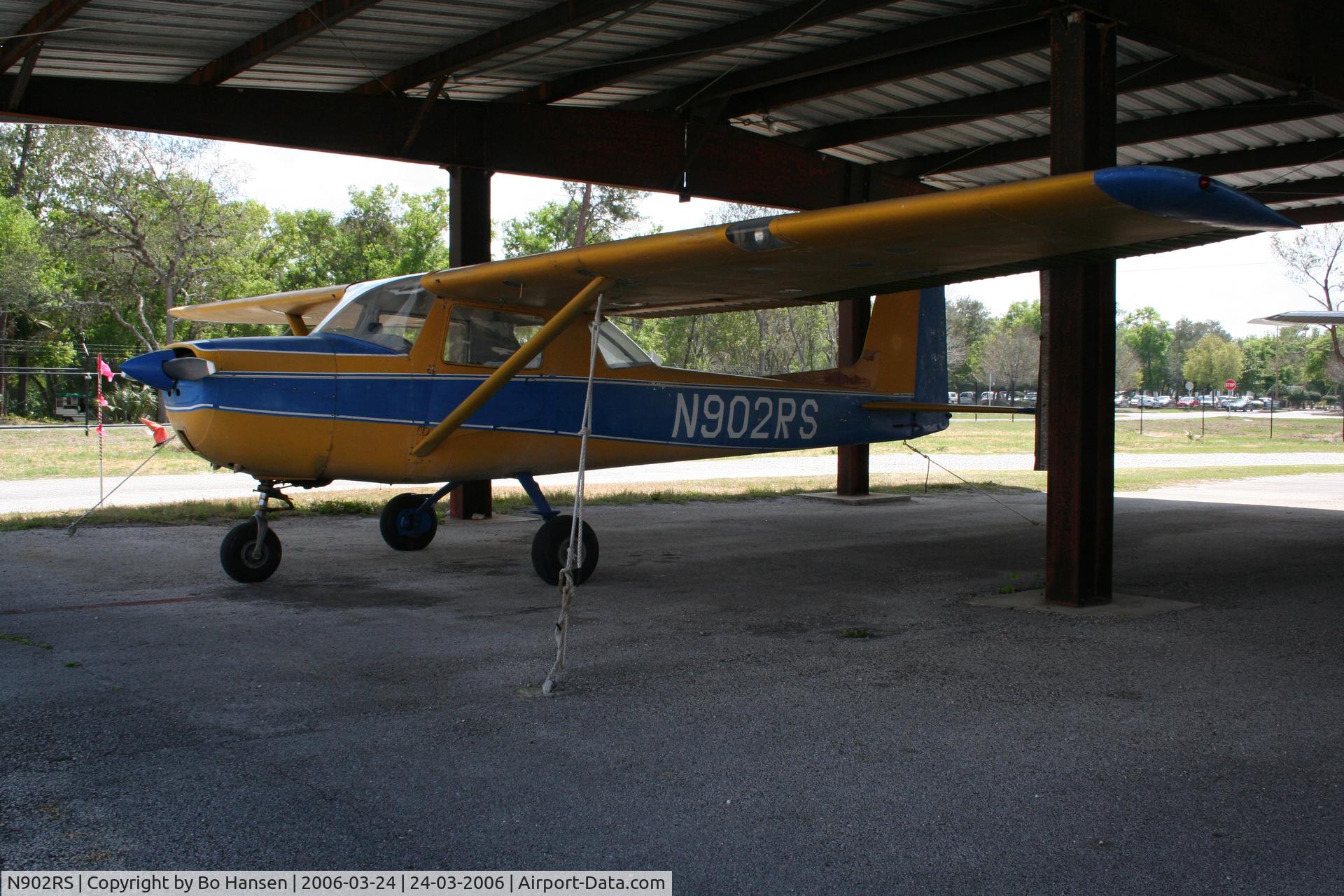 N902RS, 1964 Cessna 150D C/N 15060436, Taken at KOMN