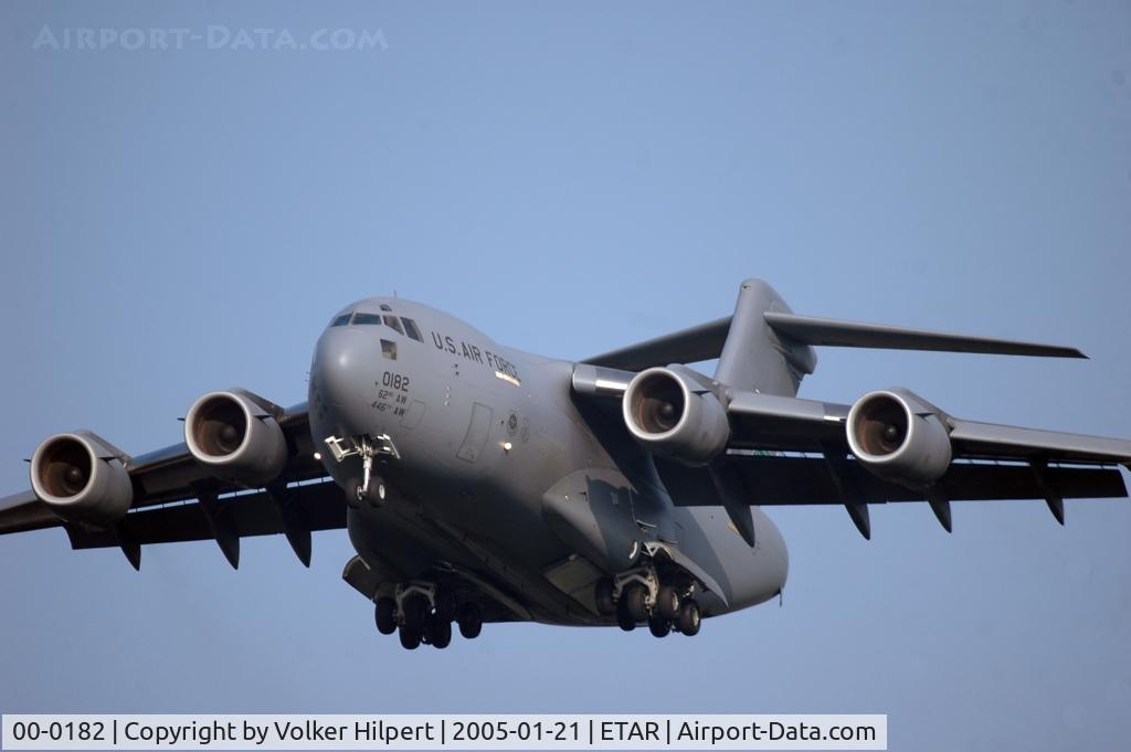 00-0182, 2000 Boeing C-17A Globemaster III C/N P-82, at rms